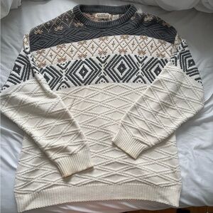 Elegant Cream and Gray Geometric Sweater